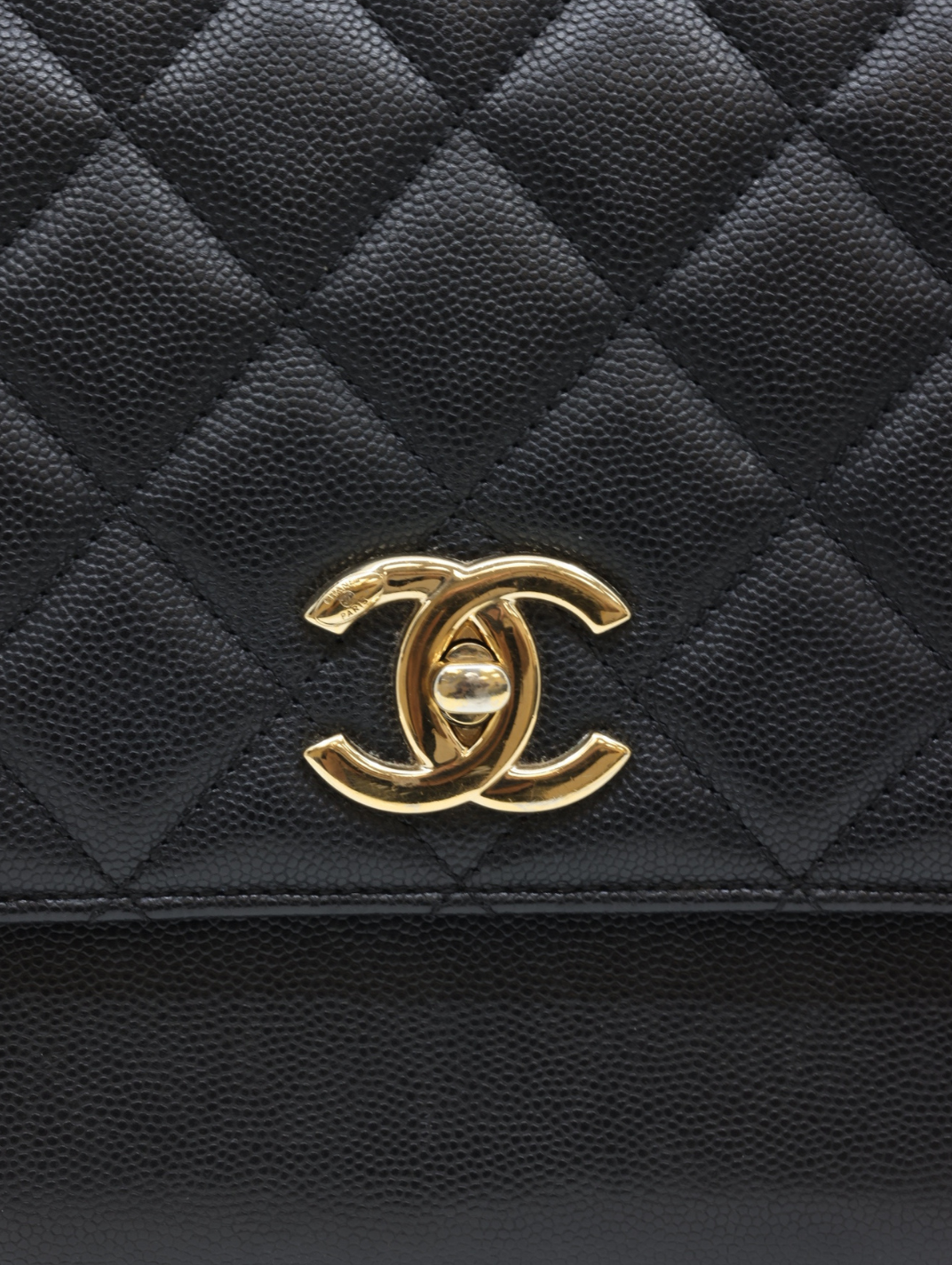 Caviar Quilted Medium Business Affinity Flap Bag